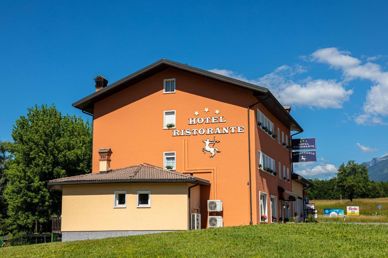 Hotel Ristorante Sagittario Feltre Dış mekan fotoğraf