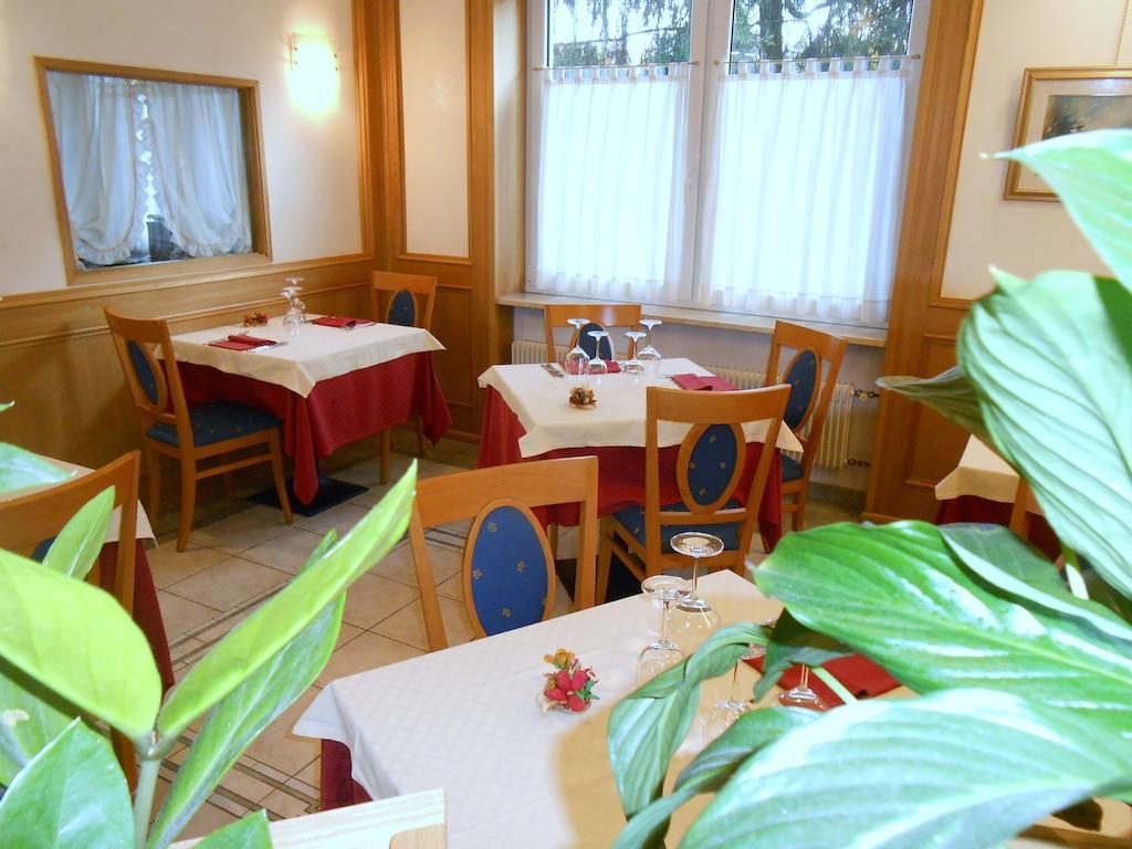 Hotel Ristorante Sagittario Feltre Dış mekan fotoğraf