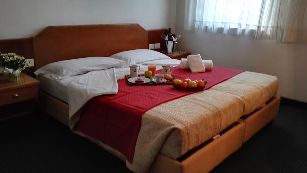 Hotel Ristorante Sagittario Feltre Dış mekan fotoğraf