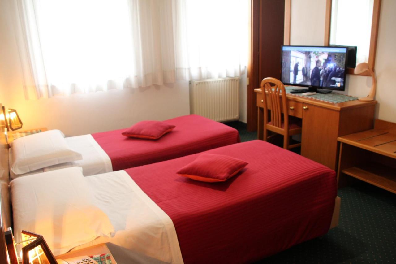 Hotel Ristorante Sagittario Feltre Dış mekan fotoğraf