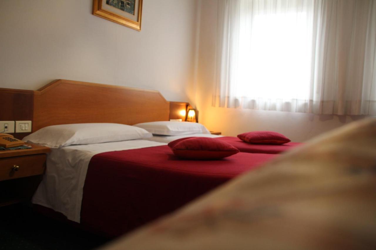 Hotel Ristorante Sagittario Feltre Dış mekan fotoğraf
